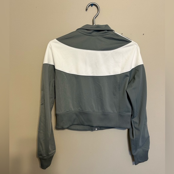 Nike Crop Colour Block Track Jacket Sweater - Picture 2 of 3